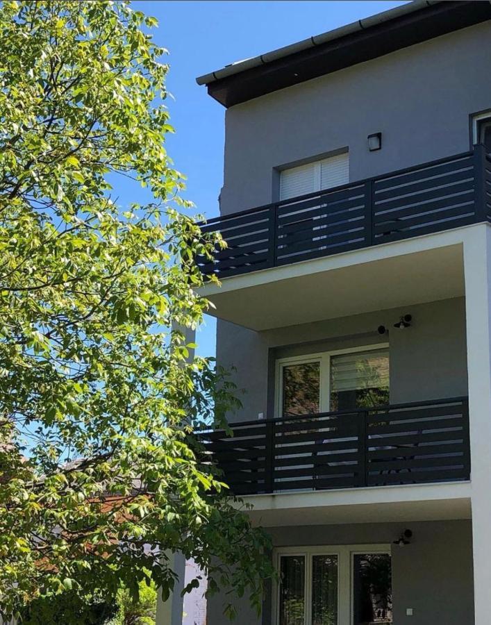 Apartman Bloom Осиек Экстерьер фото