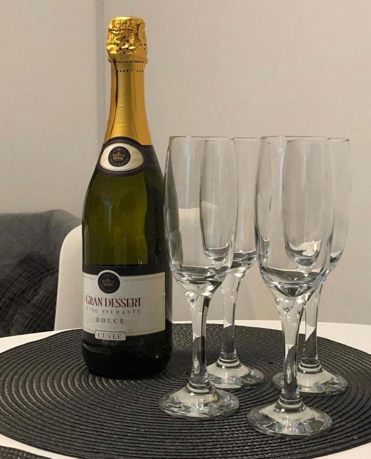 Apartman Bloom Осиек Экстерьер фото