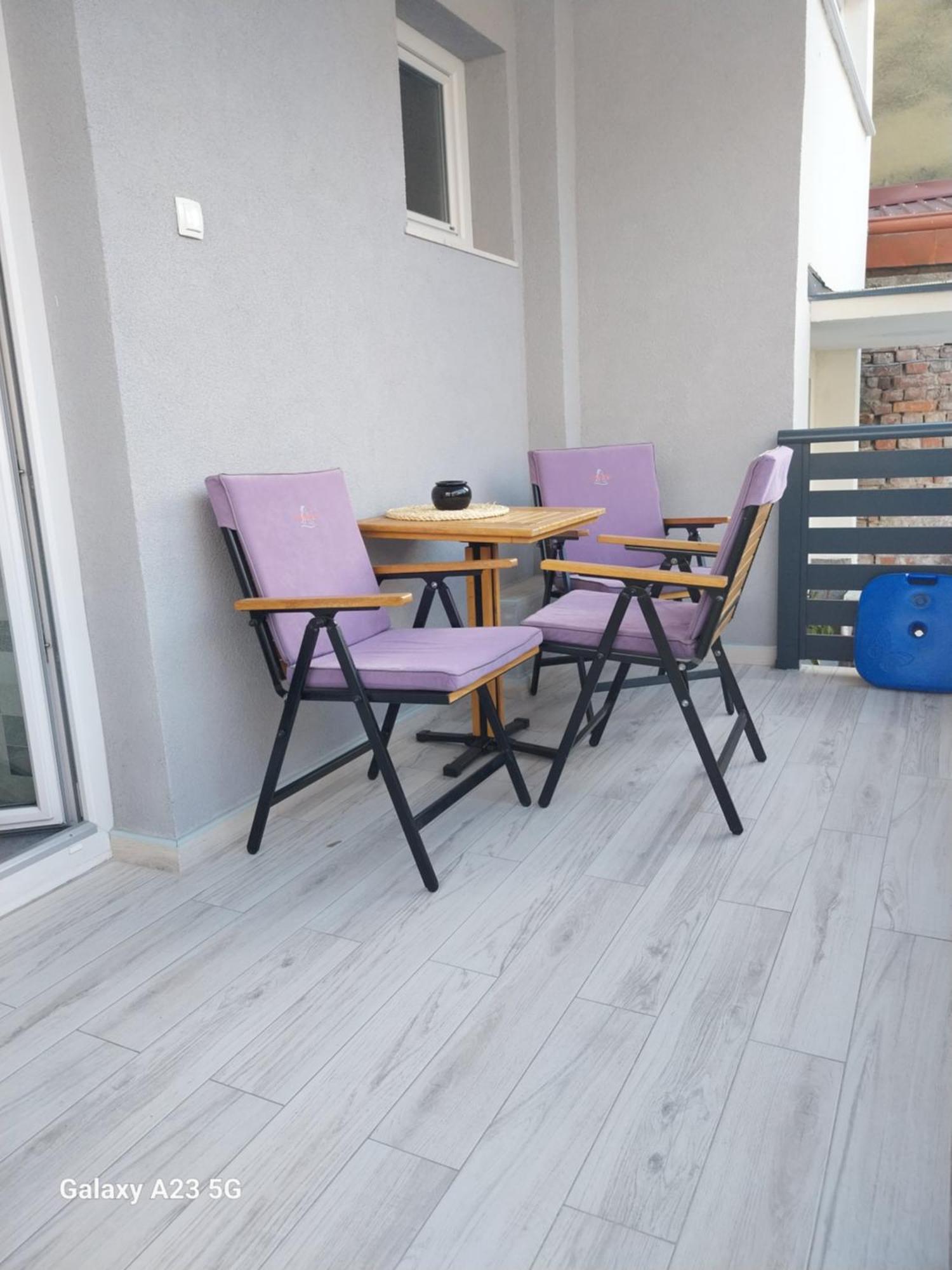 Apartman Bloom Осиек Экстерьер фото