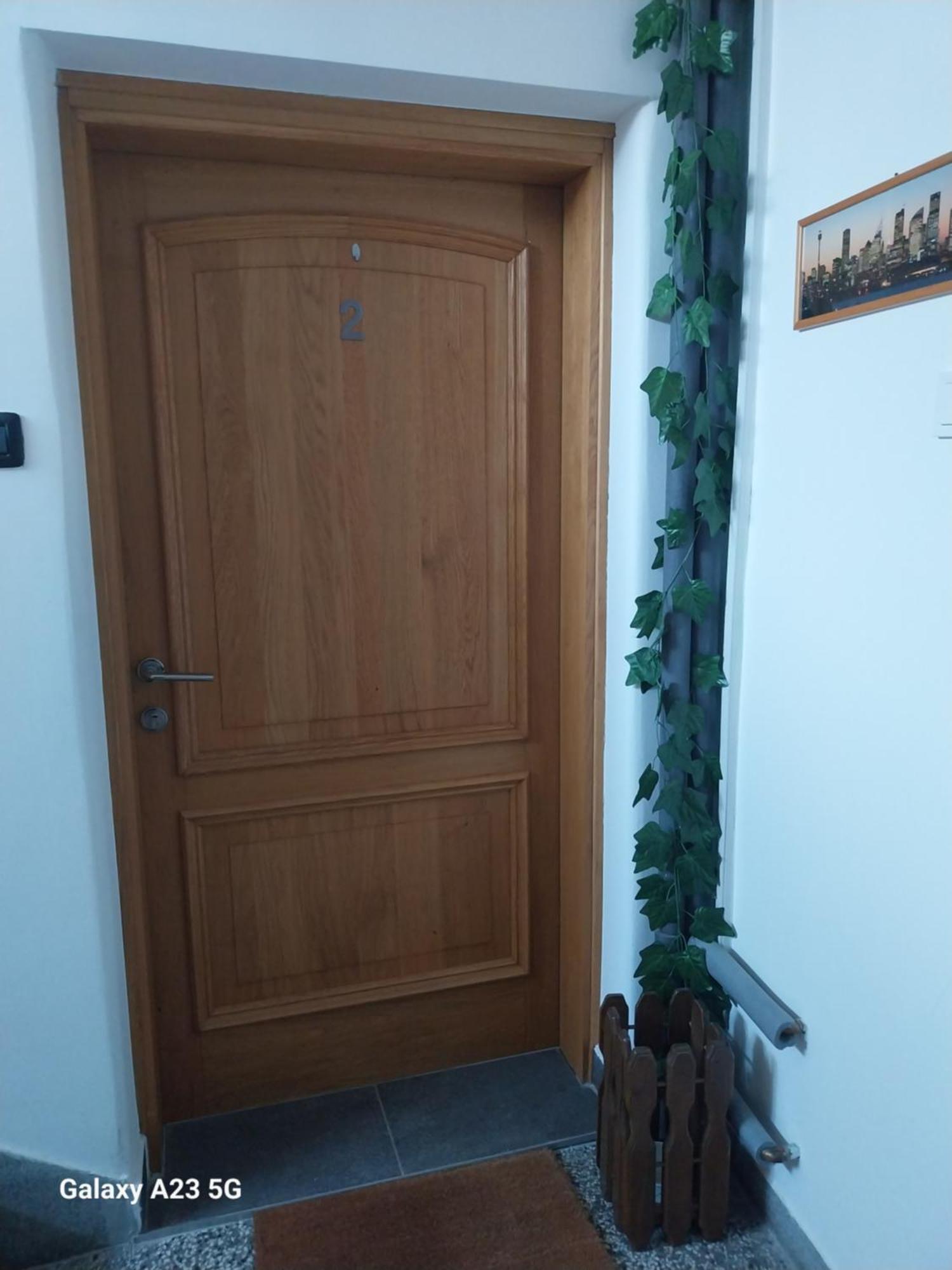 Apartman Bloom Осиек Экстерьер фото