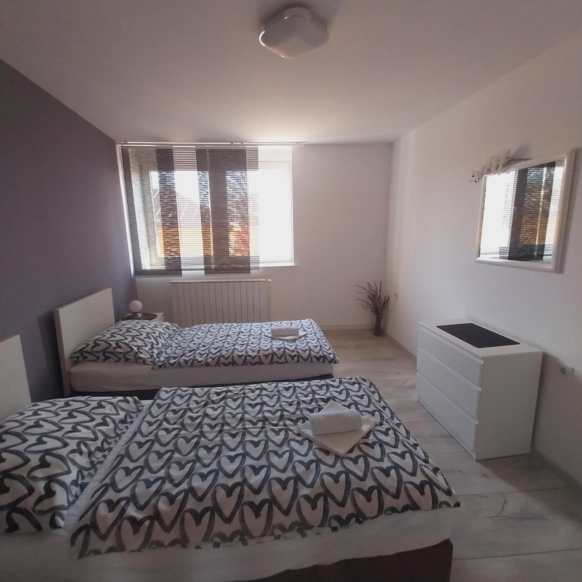 Apartman Bloom Осиек Экстерьер фото